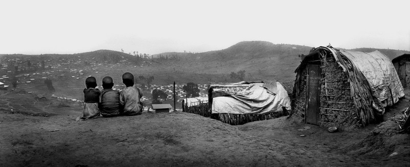 (c) Cédric Gerbehaye Agence Vu - Vue du camp de déplacés de Nyanzale au Nord-Kivu (c) Cédric Gerbehaye Agence Vu - Vue du camp de déplacés de Nyanzale au Nord-Kivu